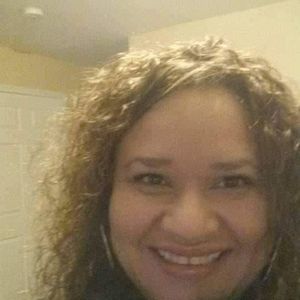 Meet your Posher, Claudia